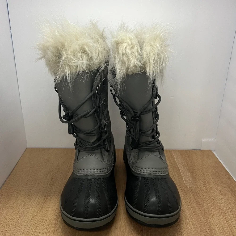 SOREL Joan of Arctic Snow Boots Kids Size 4 Gray Waterproof Insulated NY1966-052